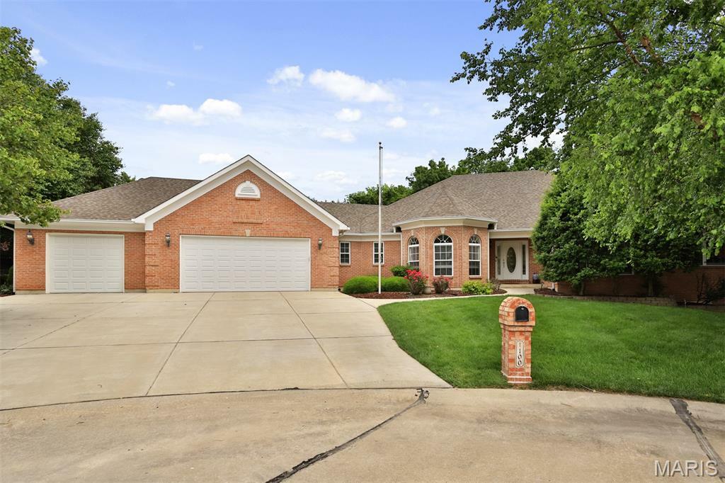 Property Photo: 1100 Dingledine Manor Court MO 63304