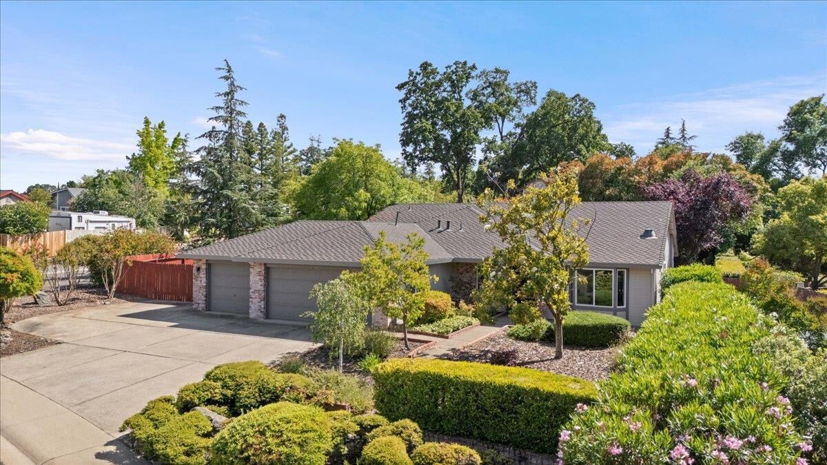 Property Photo:  4810 Castana Drive  CA 95682 