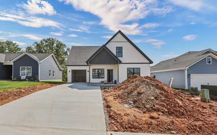Property Photo: 1326 Isaiah Dr TN 37042