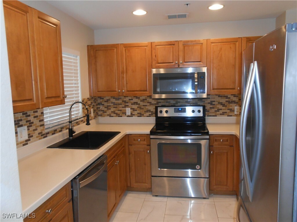 Property Photo: 9409 Ivy Brook Run 1303 FL 33913
