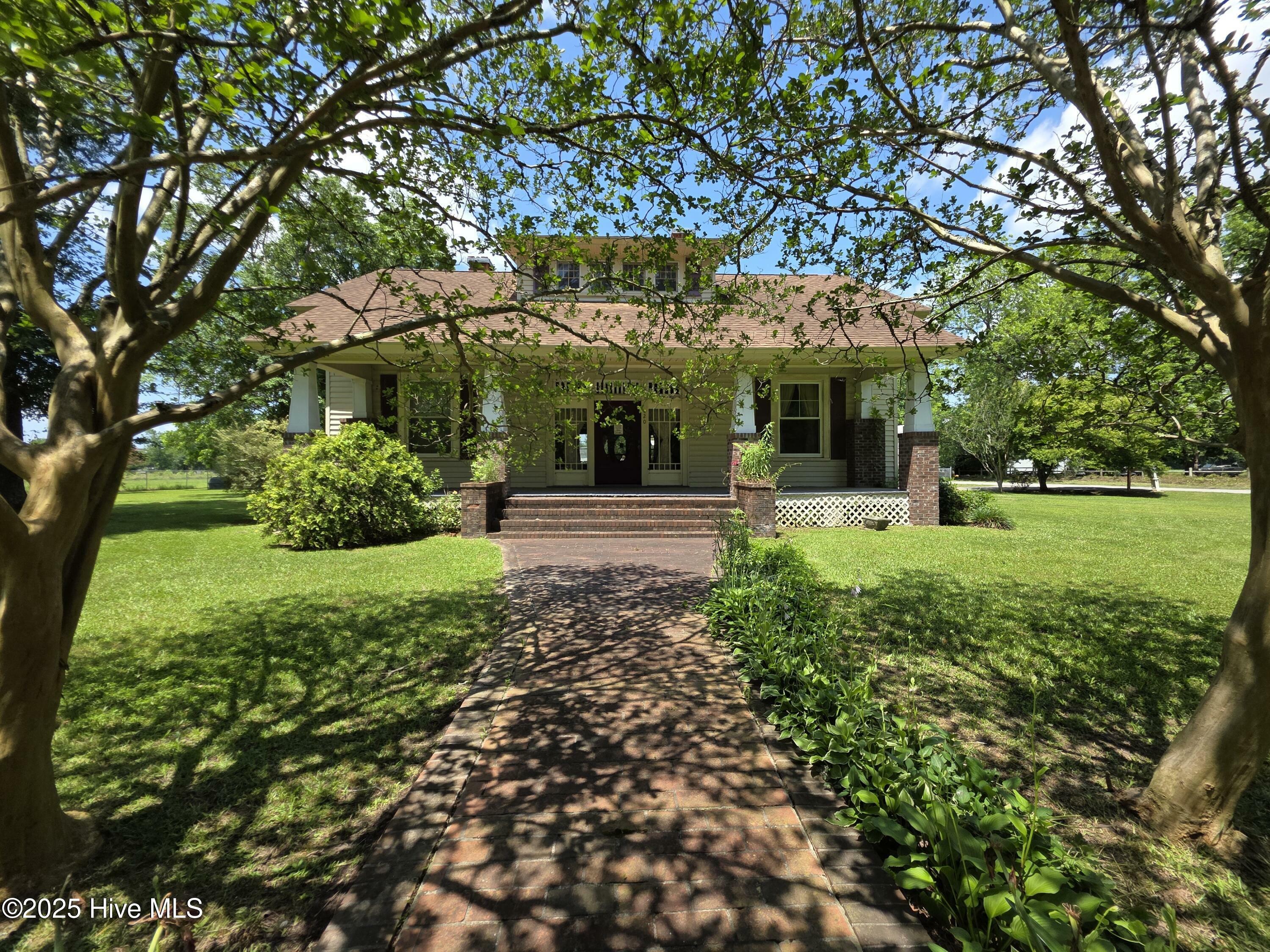 Property Photo: 620 McLawhorn Lane NC 28586