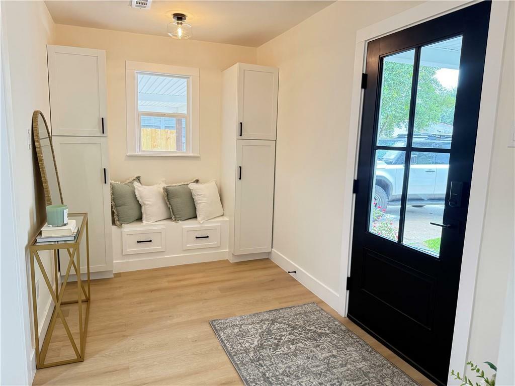 Property Photo: 4413 Napoli Drive LA 70002