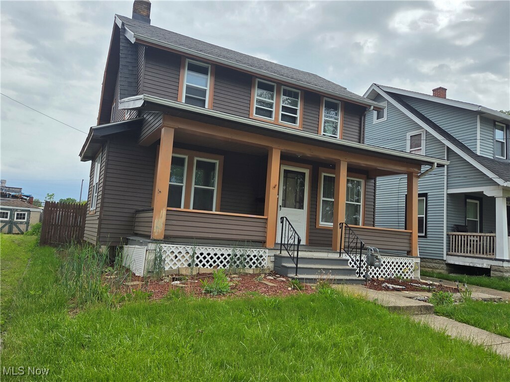 Property Photo: 1135 W 12th Street OH 44052