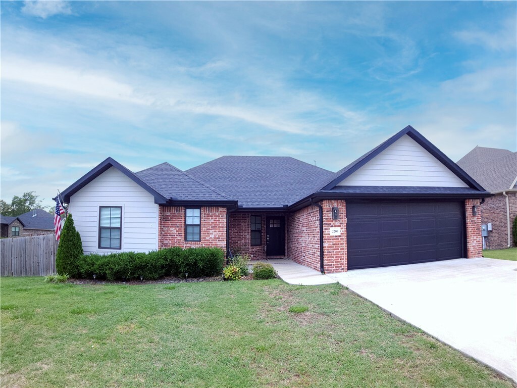 Property Photo: 2200 N Hope Loop AR 72761