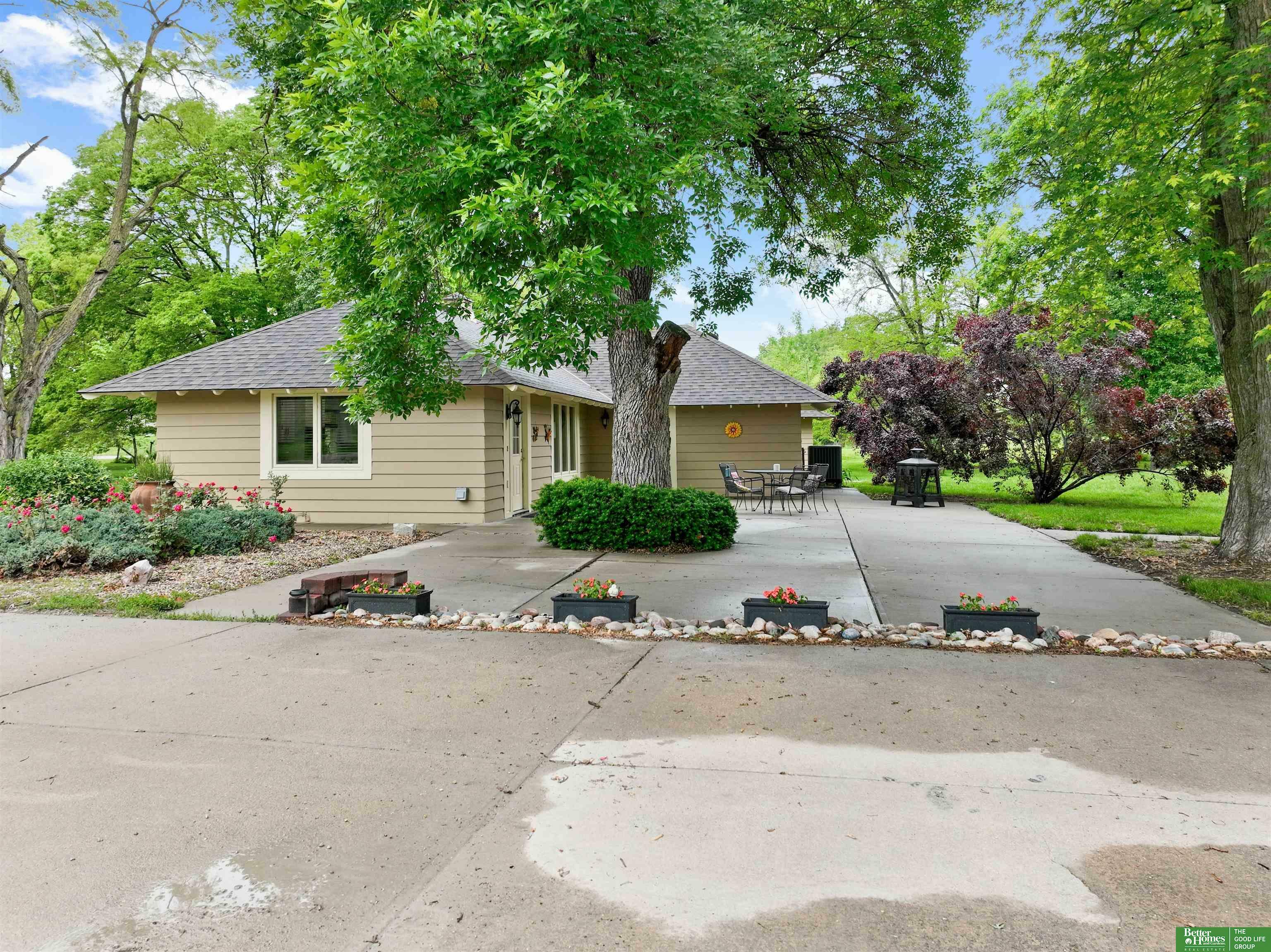 Property Photo: 1909 Campanile Road NE 68069