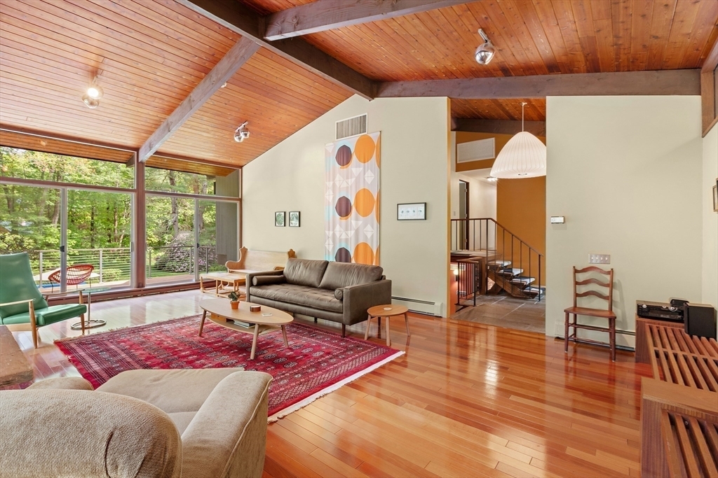 Property Photo:  183 Indian Hill  MA 01741 