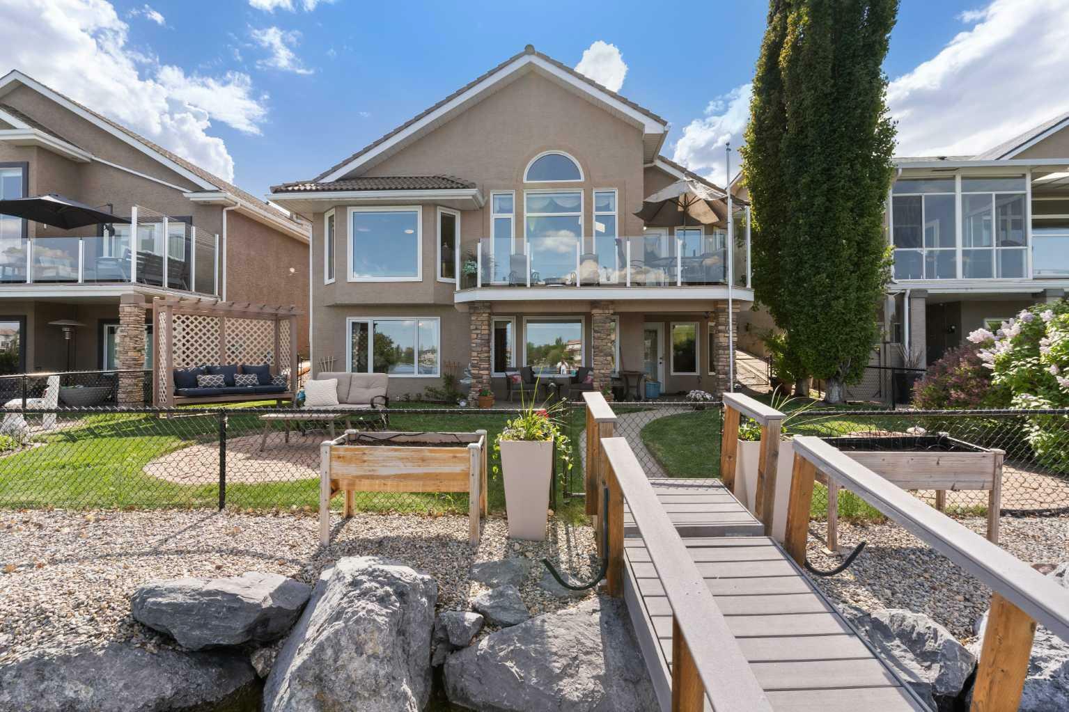 Photo de la propriété: 131 McKenzie Lake View SE AB T2Z 2T5