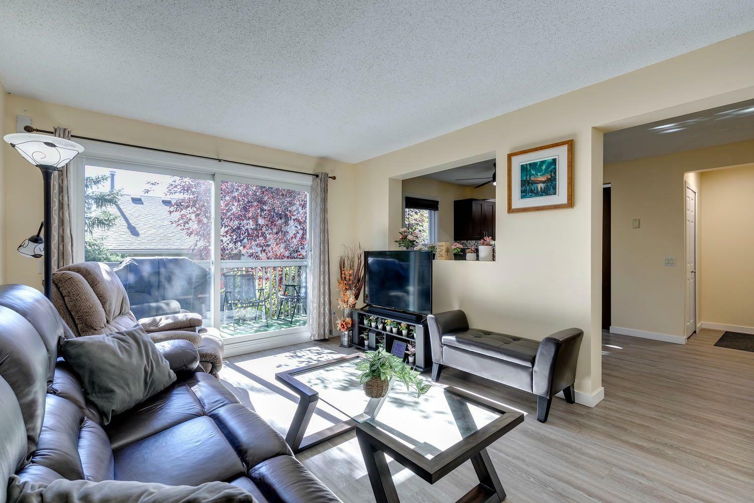 Property Photo: 6915 Ranchview Drive NW 61 AB T3G 1R8
