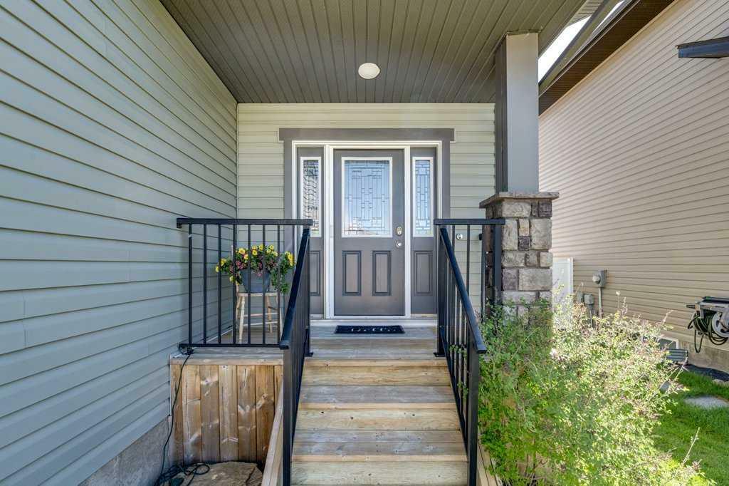 Property Photo: 117 Larsen Crescent AB T4R 0J2