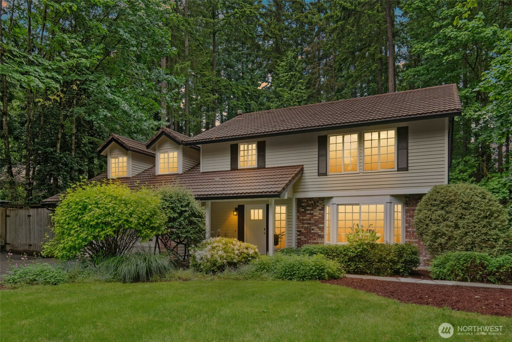 18102 NE 154th Street  Woodinville WA 98072 photo