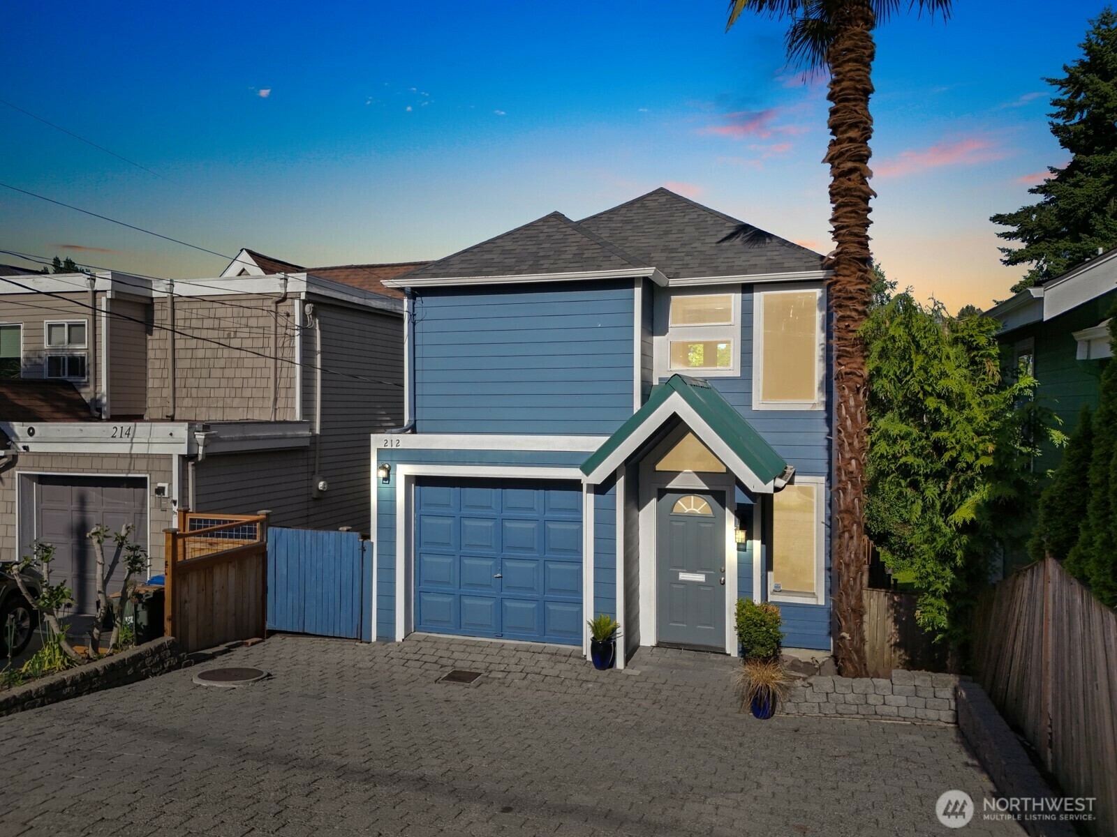 Property Photo:  212  27th Avenue E  WA 98112 