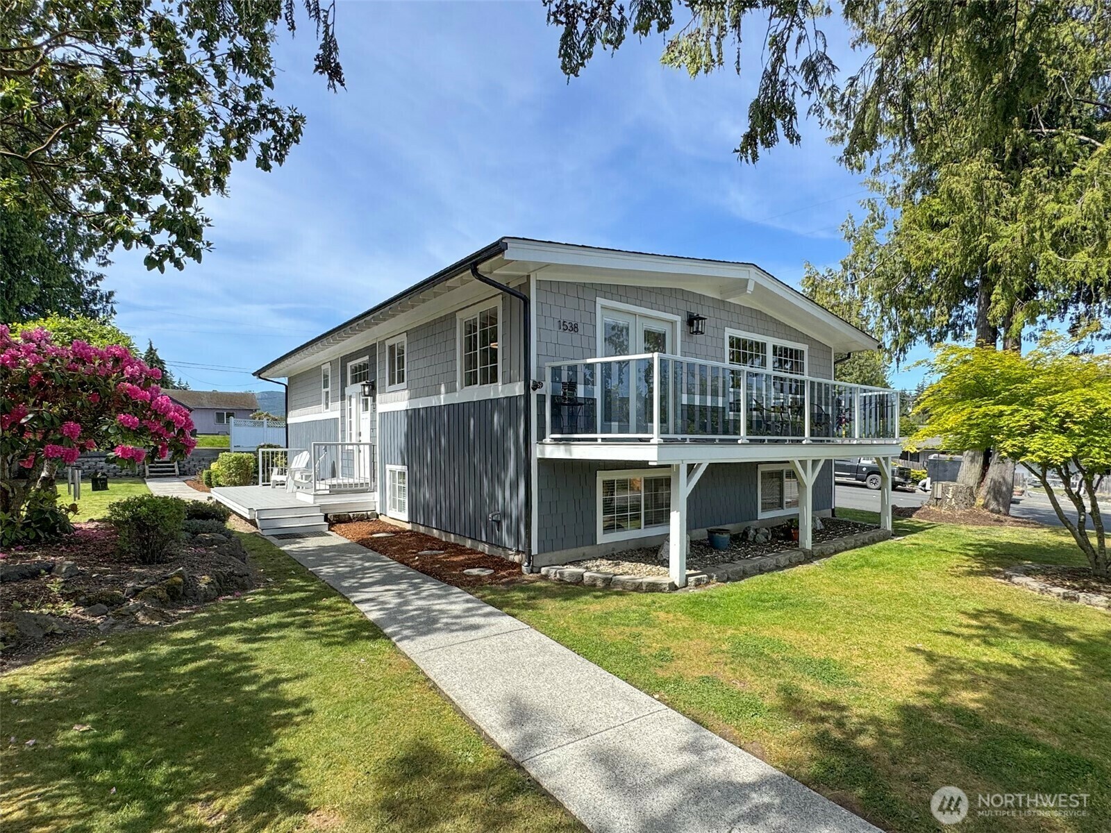 Property Photo: 1538 W 12th Street WA 98363