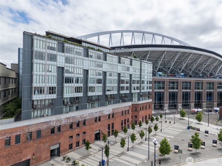 590  1st Avenue S 703  Seattle WA 98104 photo