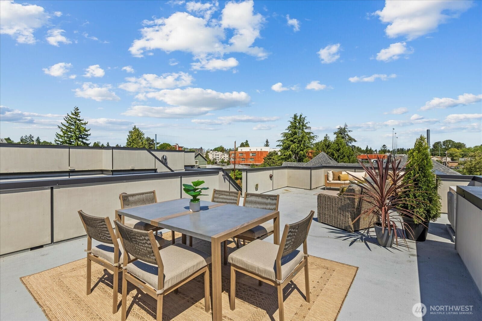 Property Photo: 8838 Interlake Avenue N WA 98103