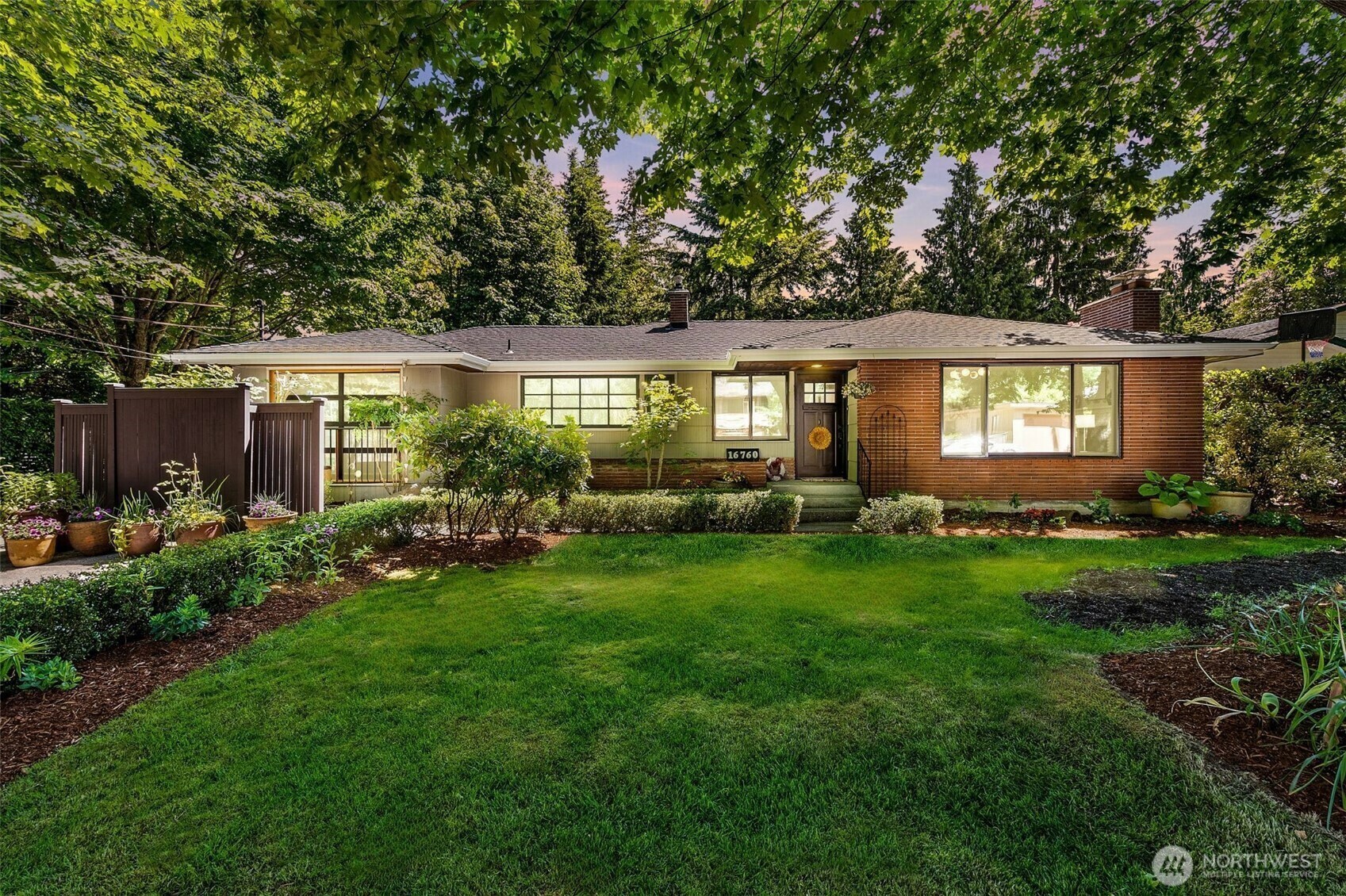 Property Photo:  16760  26th Ave  SW  WA 98166 