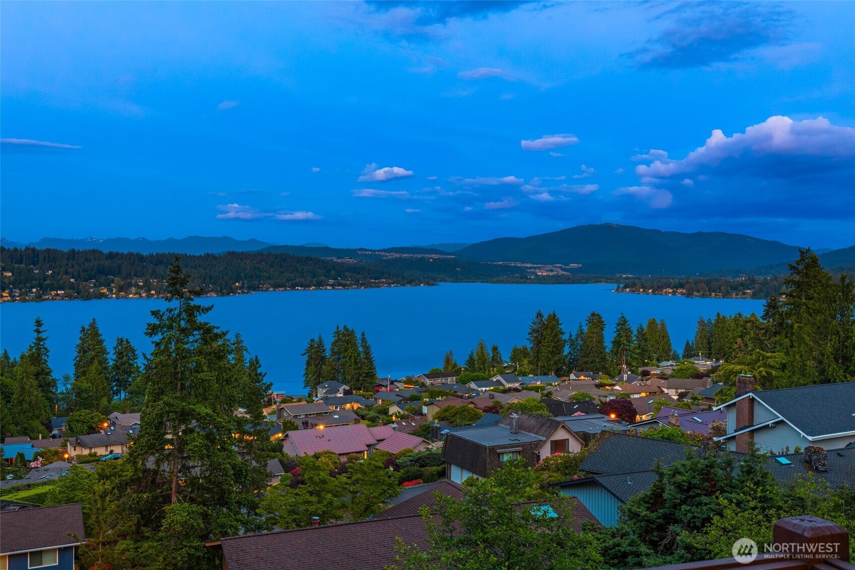 Property Photo: 16822 SE 26th Street WA 98008