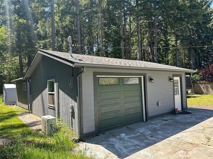 Property Photo:  2339  Westwind Drive NW  WA 98502 