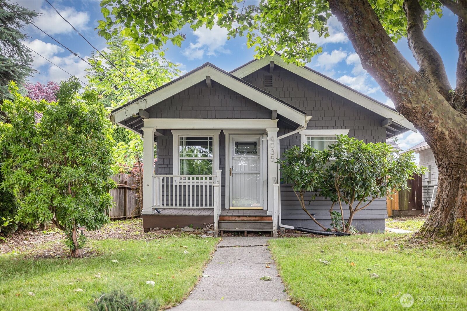 Property Photo:  4035  A Street  WA 98418 
