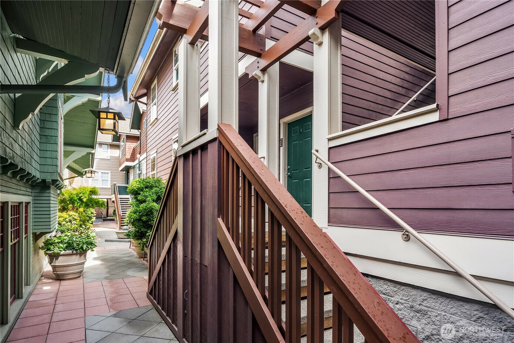 Property Photo: 5430 California Avenue SW 2C WA 98136