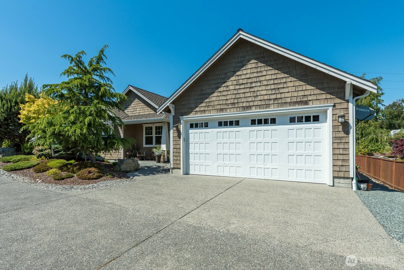 Property Photo:  1705  32nd Street  WA 98221 