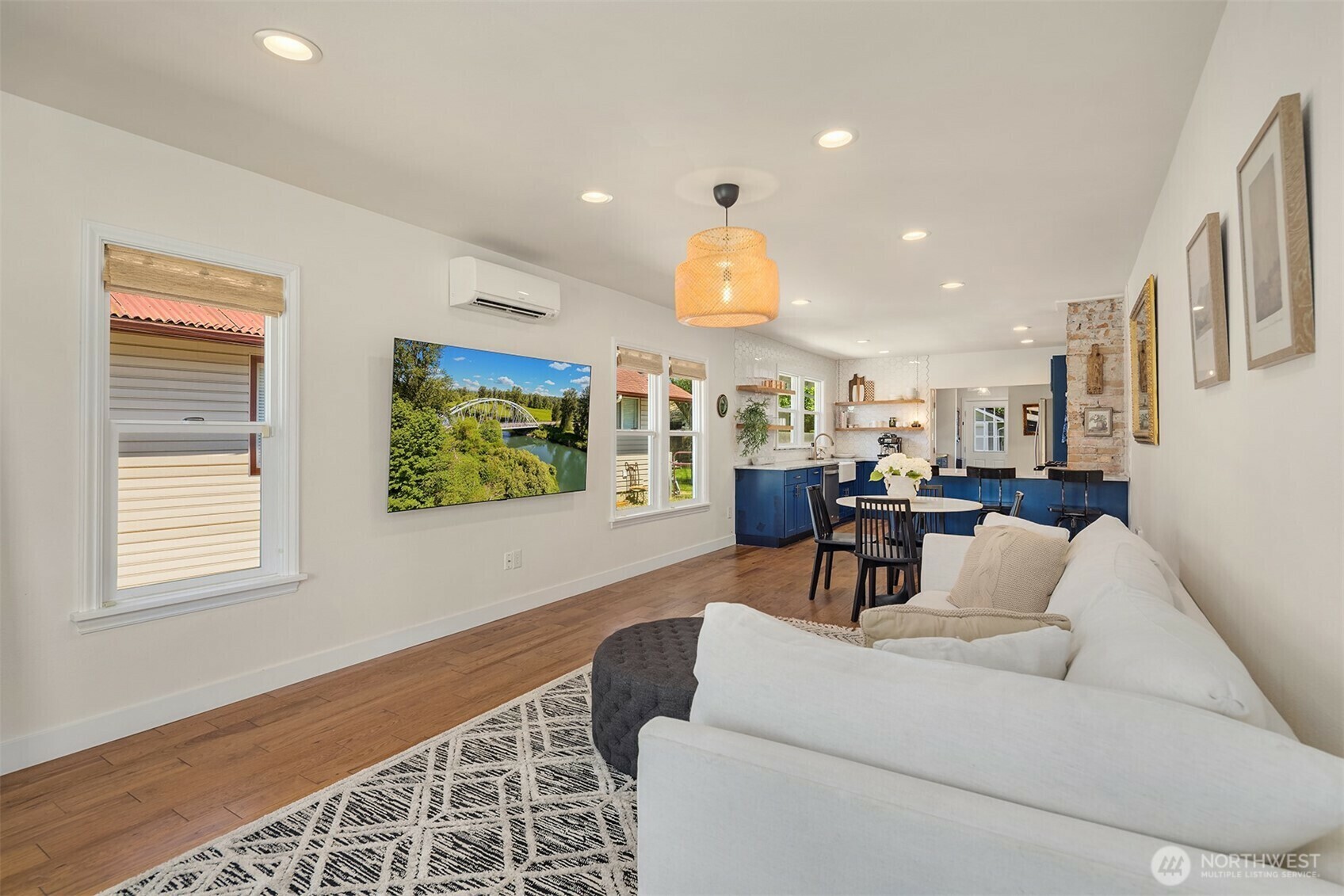 Property Photo: 219 S Sams Street WA 98272