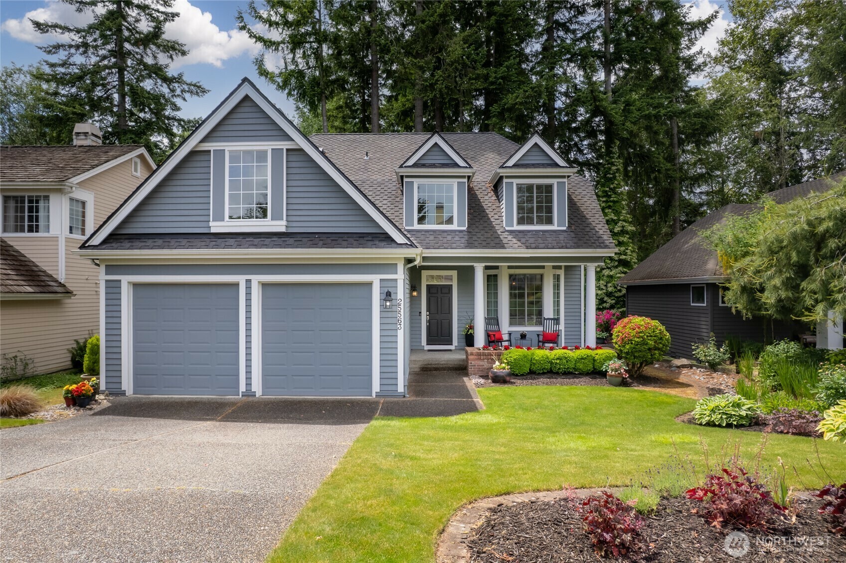 Property Photo: 25563 SE 41st Court WA 98029