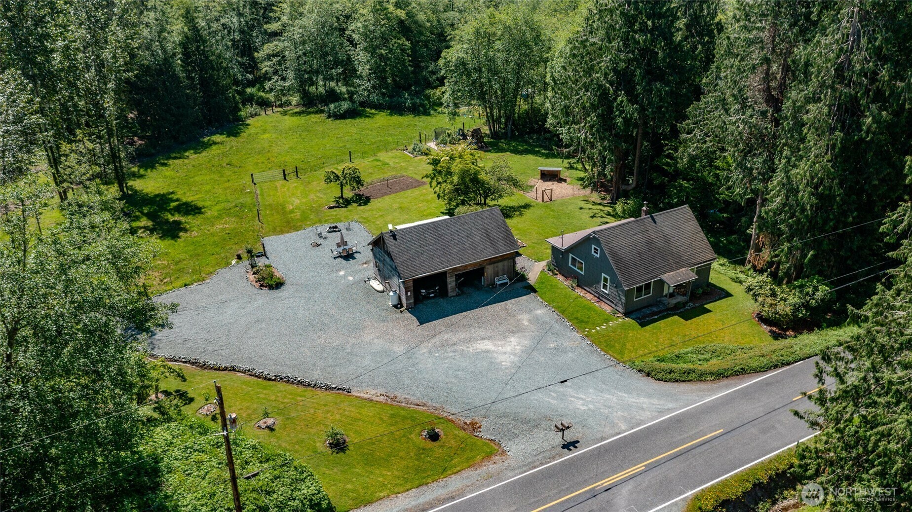 Property Photo: 6857 N Fruitdale WA 98284