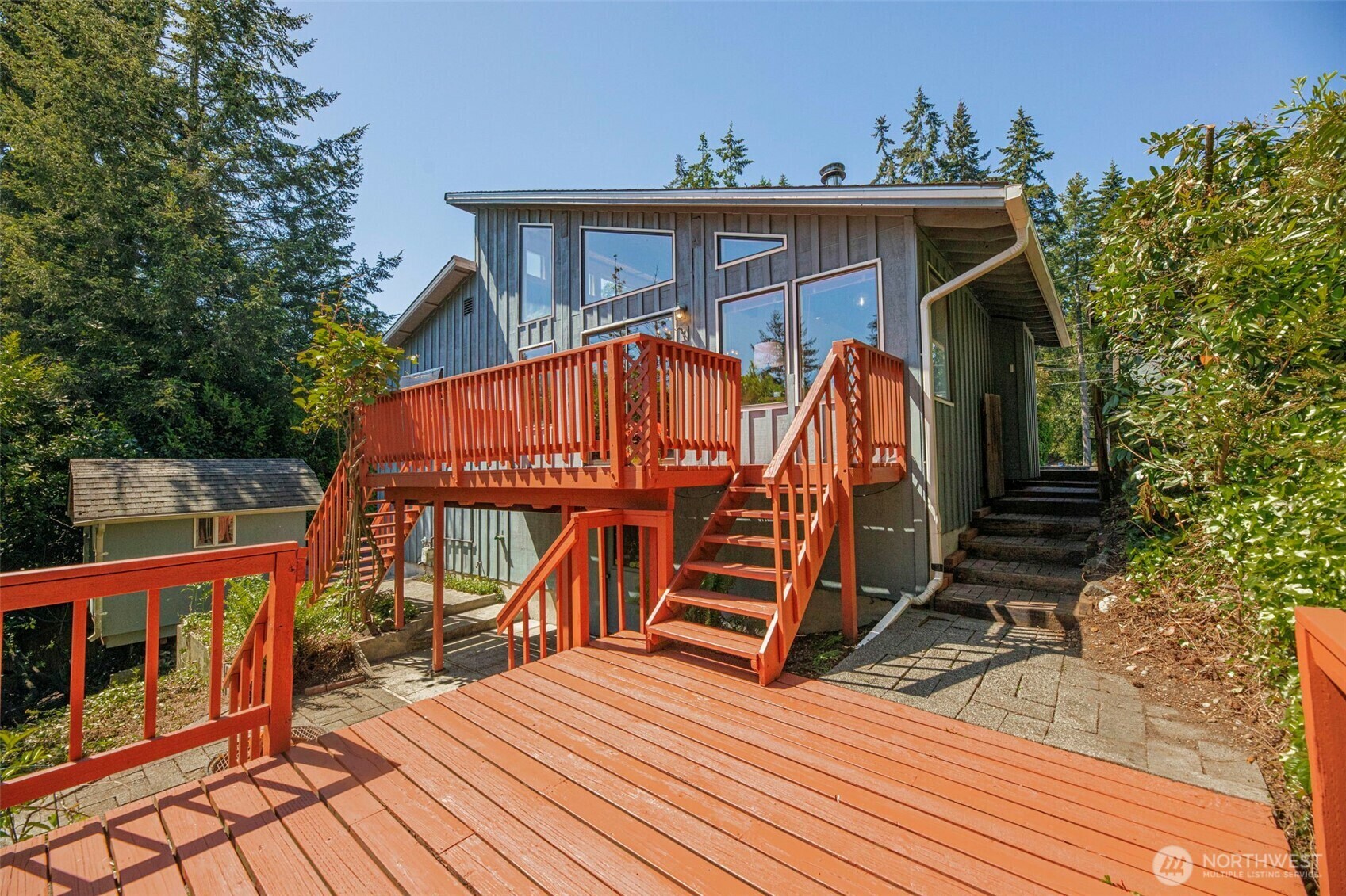 Property Photo: 22119 Locust Place WA 98036