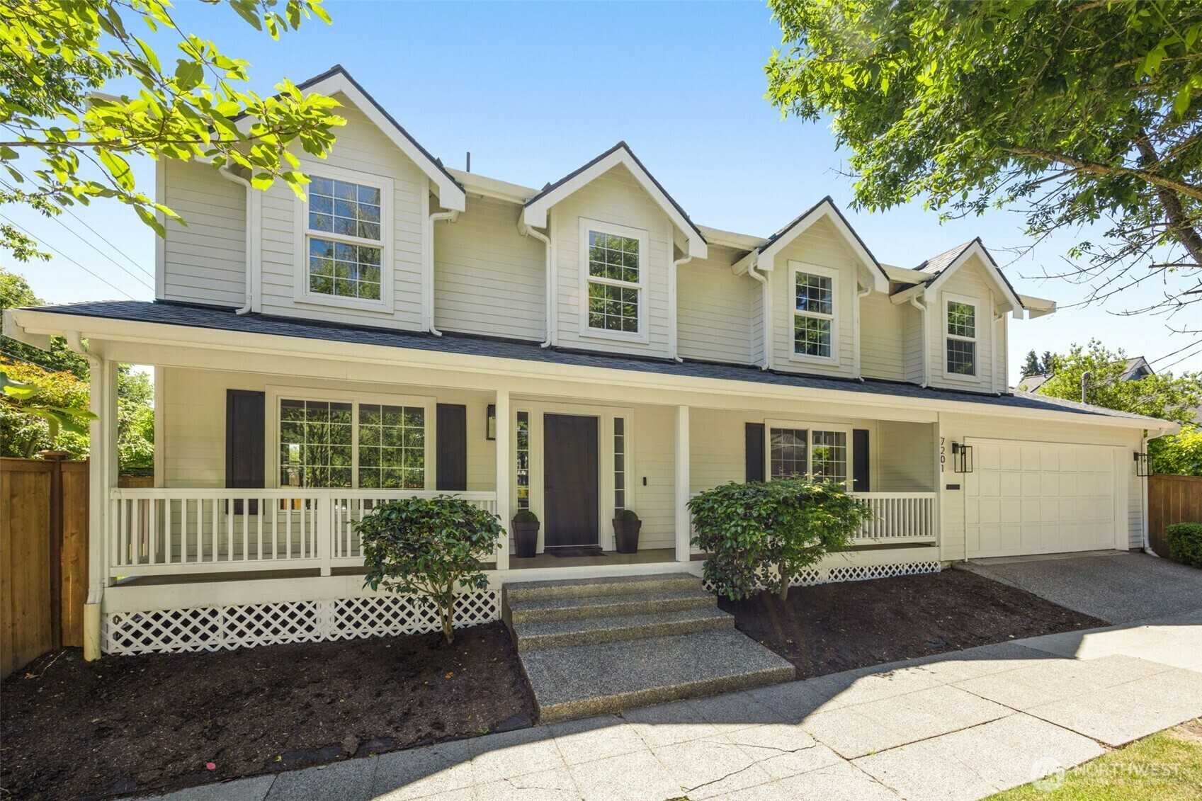 Property Photo:  7201  Seward Park Avenue S  WA 98118 