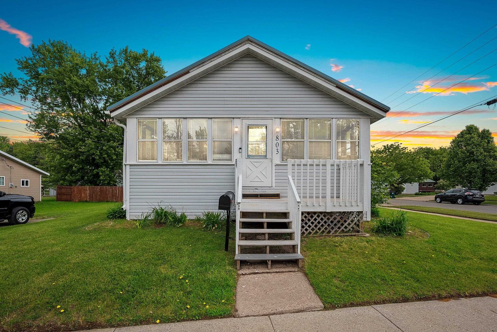 Property Photo: 803 W North Water Street WI 54961-1143