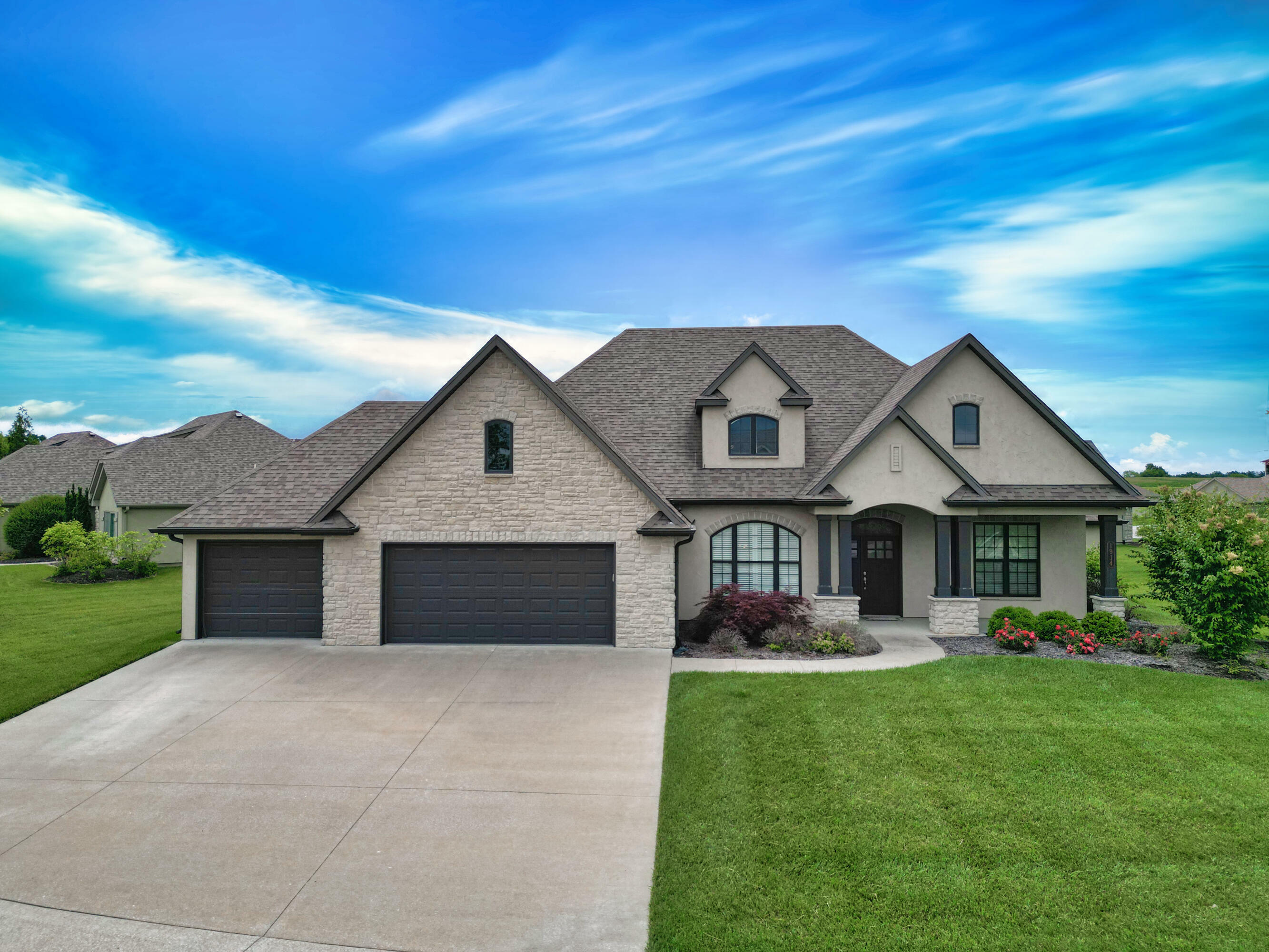 Property Photo: 1914 Lasso Circle MO 65201