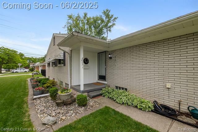 Property Photo: 30115 Brookview Drive MI 48152