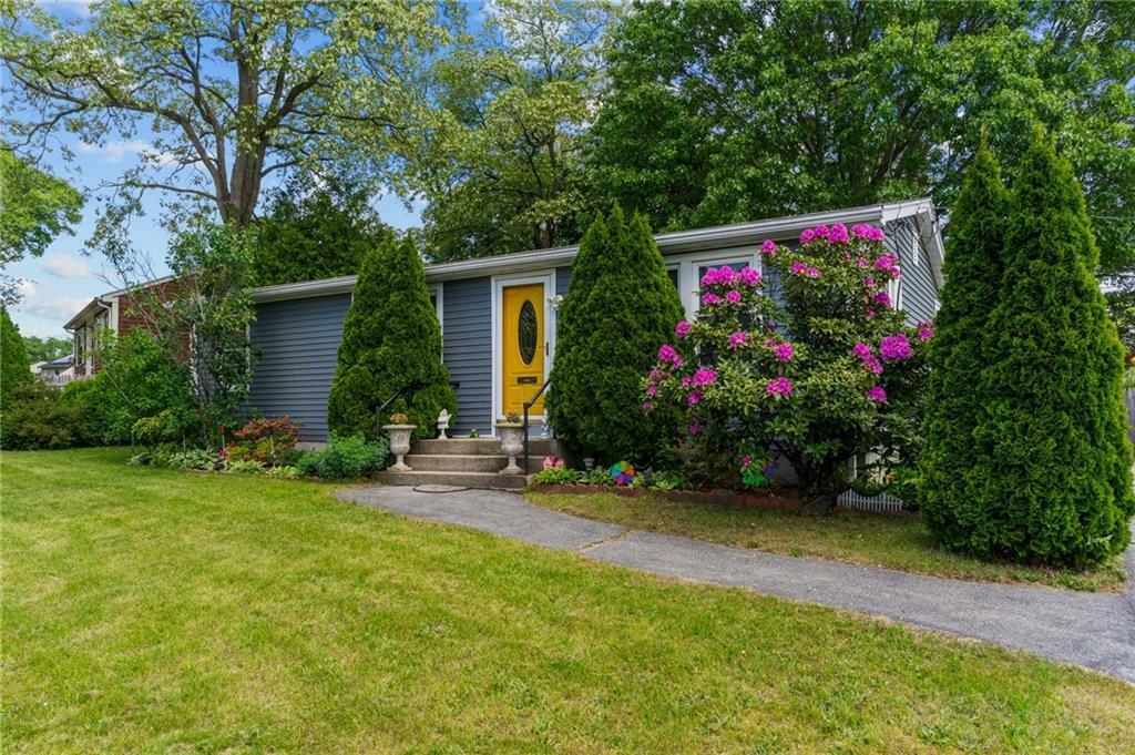 Property Photo:  35 Sachem Road  RI 02915 