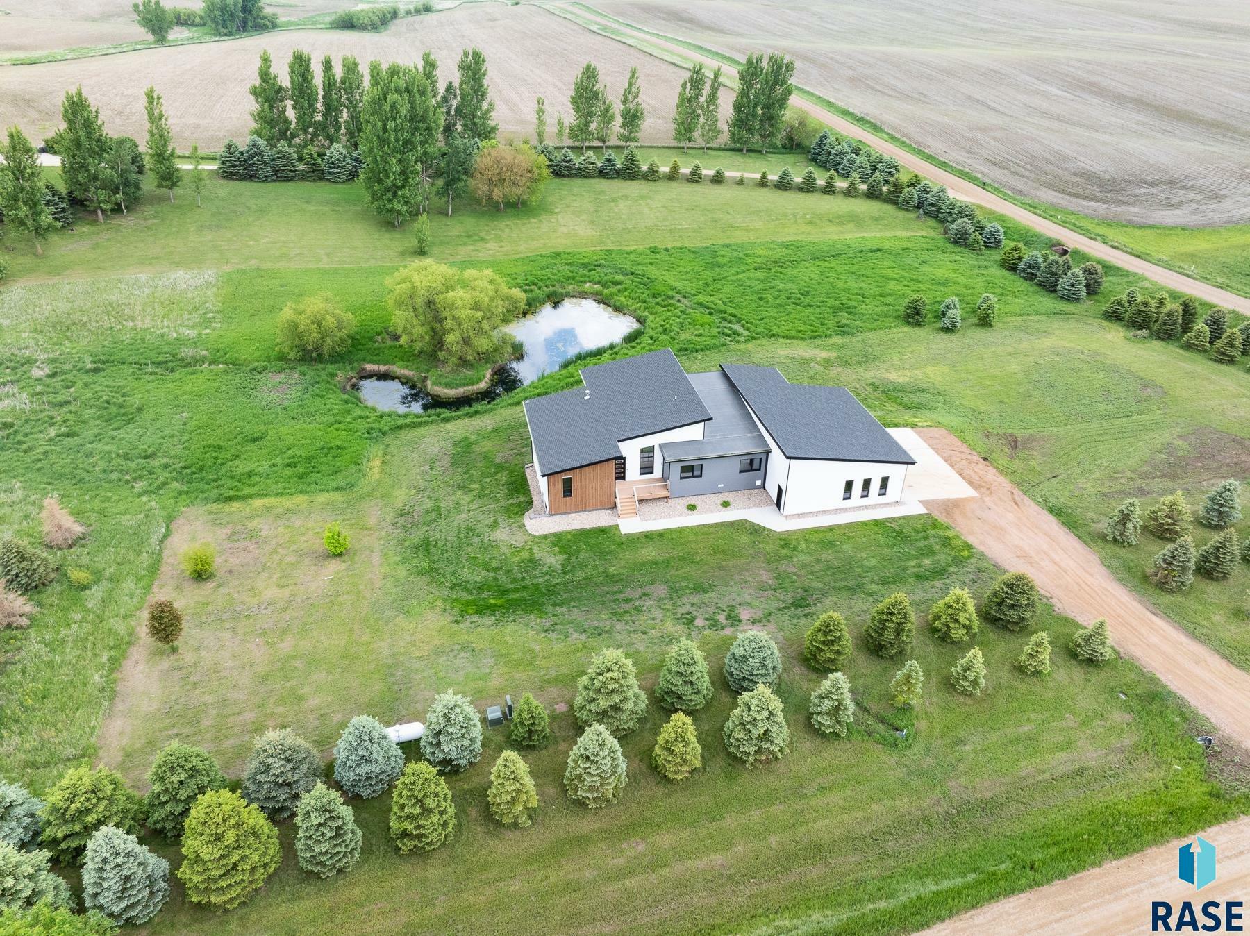 Property Photo: 48503 256th St SD 57030