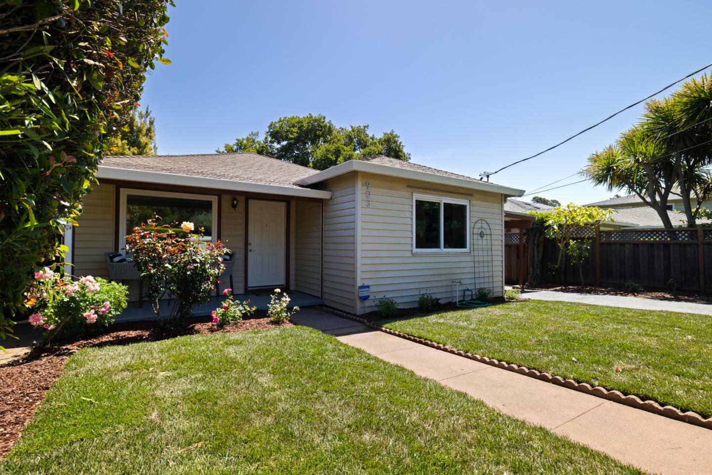 Property Photo: 903 Alameda De Las Pulgas CA 94002