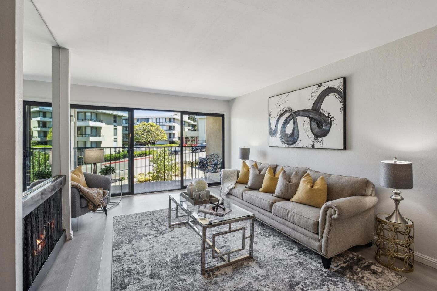 Property Photo: 1550 Frontera Way 112 CA 94030