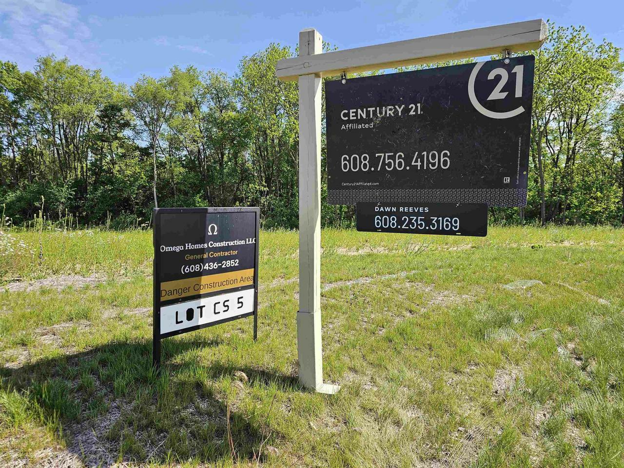 Property Photo: 3965 South Griffindale Drive WI 53511