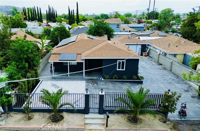 Property Photo: 11068 Penrose CA 91352