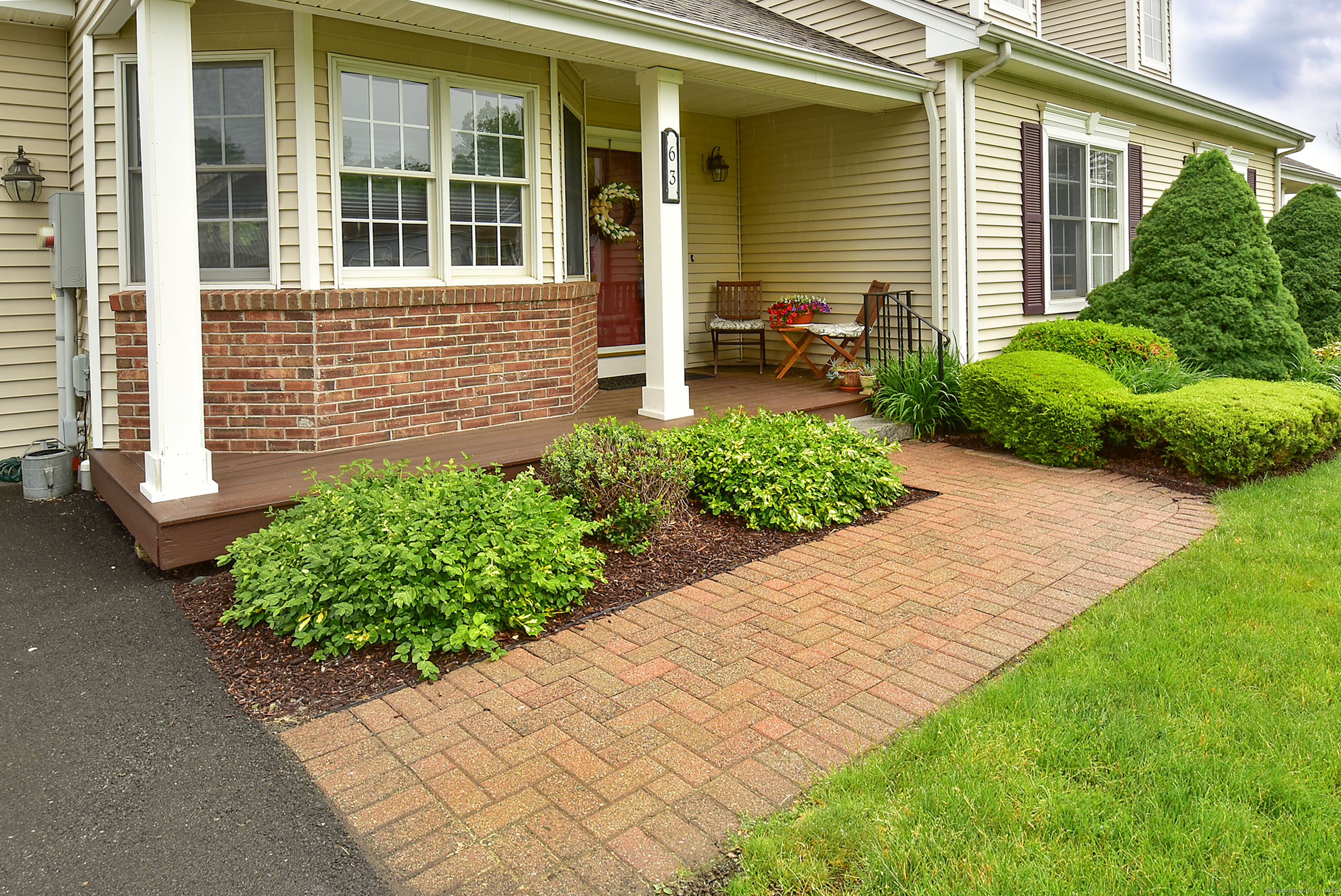Property Photo: 63 Hudson Lane 63 CT 06095
