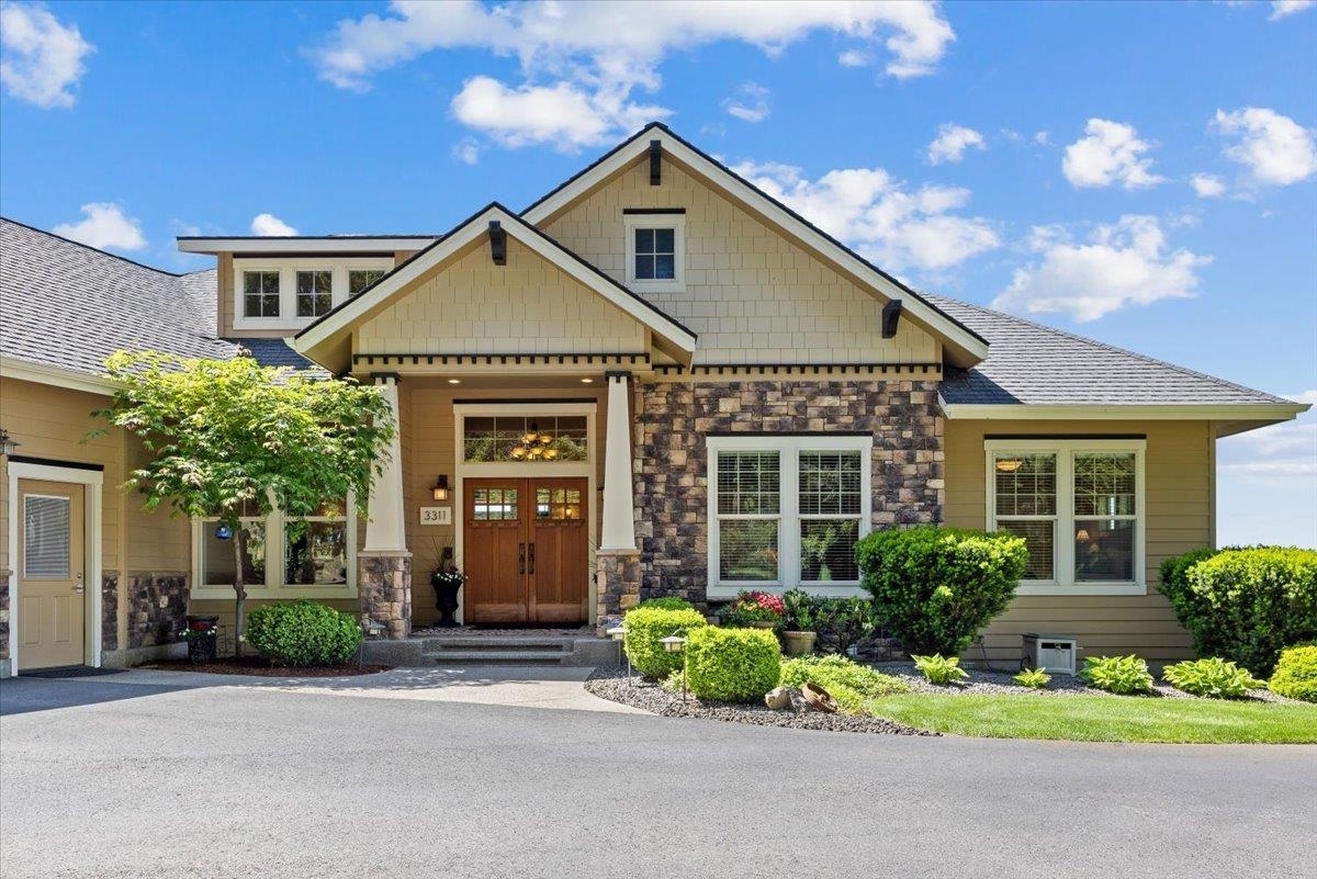 Property Photo: 3311 E Chisholm Ln WA 99223
