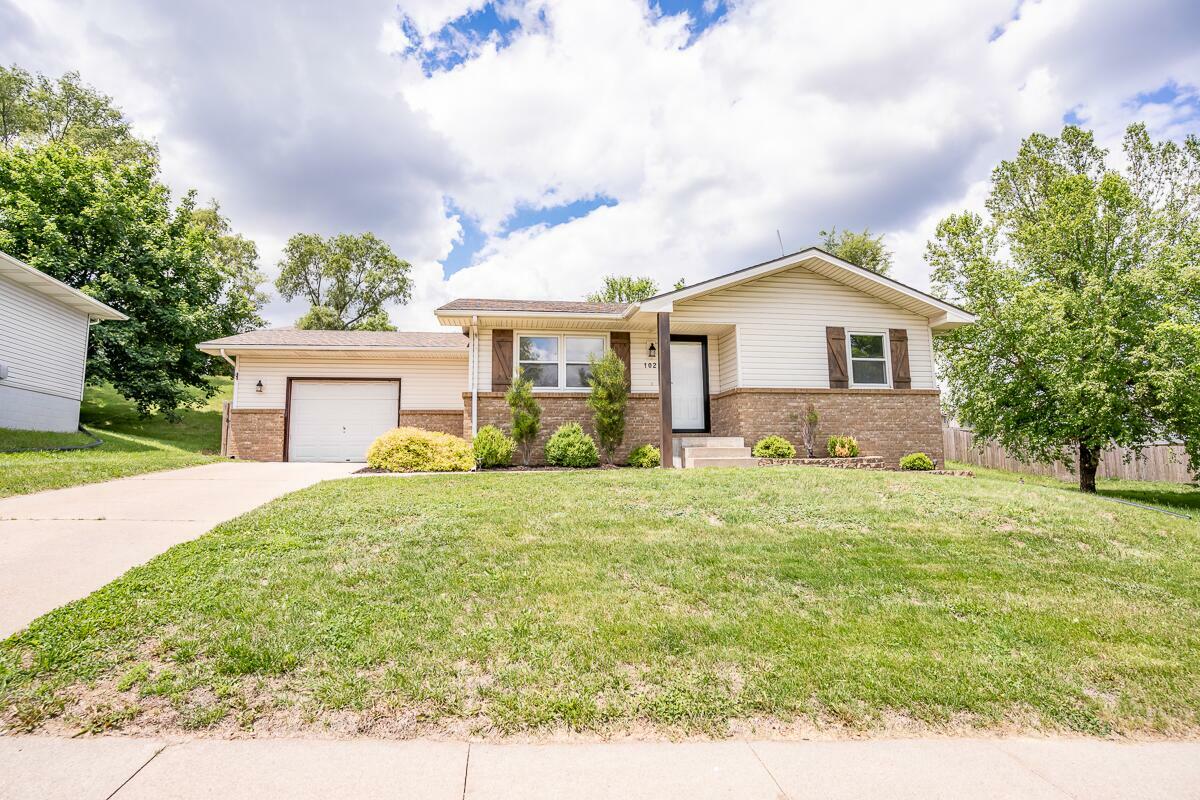 102 Shamrock  Circle  Glenwood IA 51534 photo