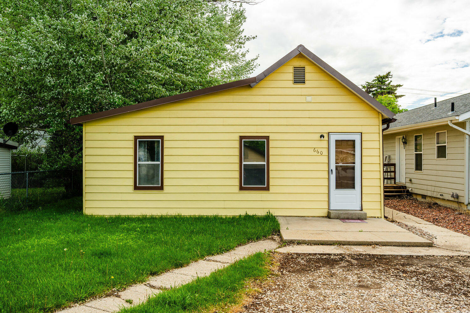 Property Photo: 660 Canby Street WY 82801