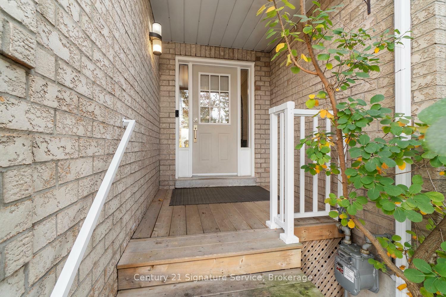 Property Photo: 5140 Lampman Avenue ON L7L 6K1