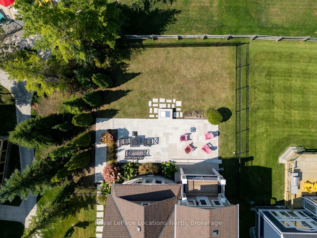 Property Photo:  277 Jozo Weider Boulevard 902  ON L9Y 1V0 