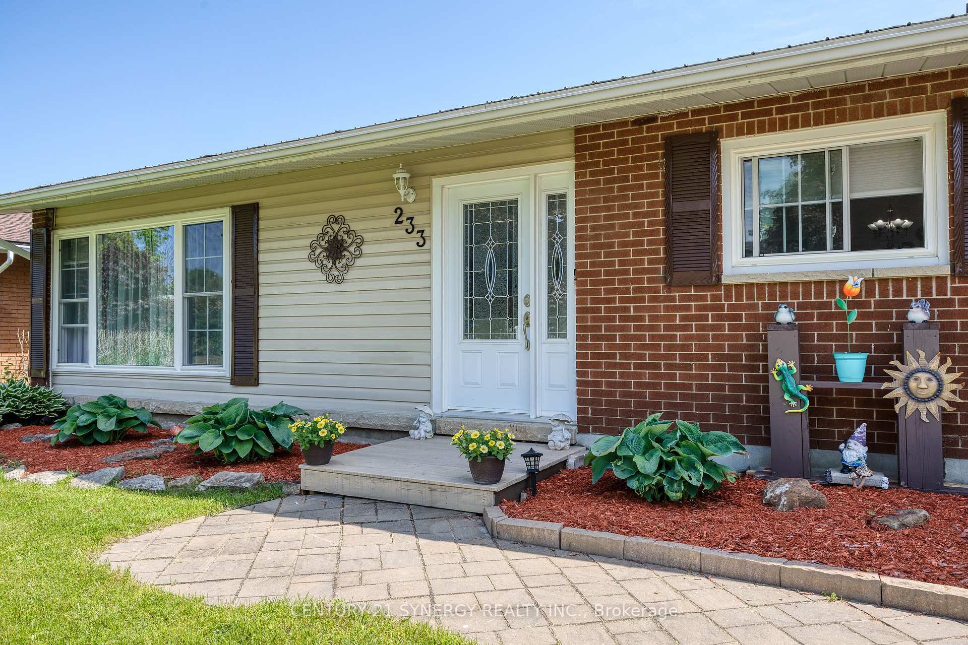 Property Photo: 233 Allan Street ON K7A 4M9