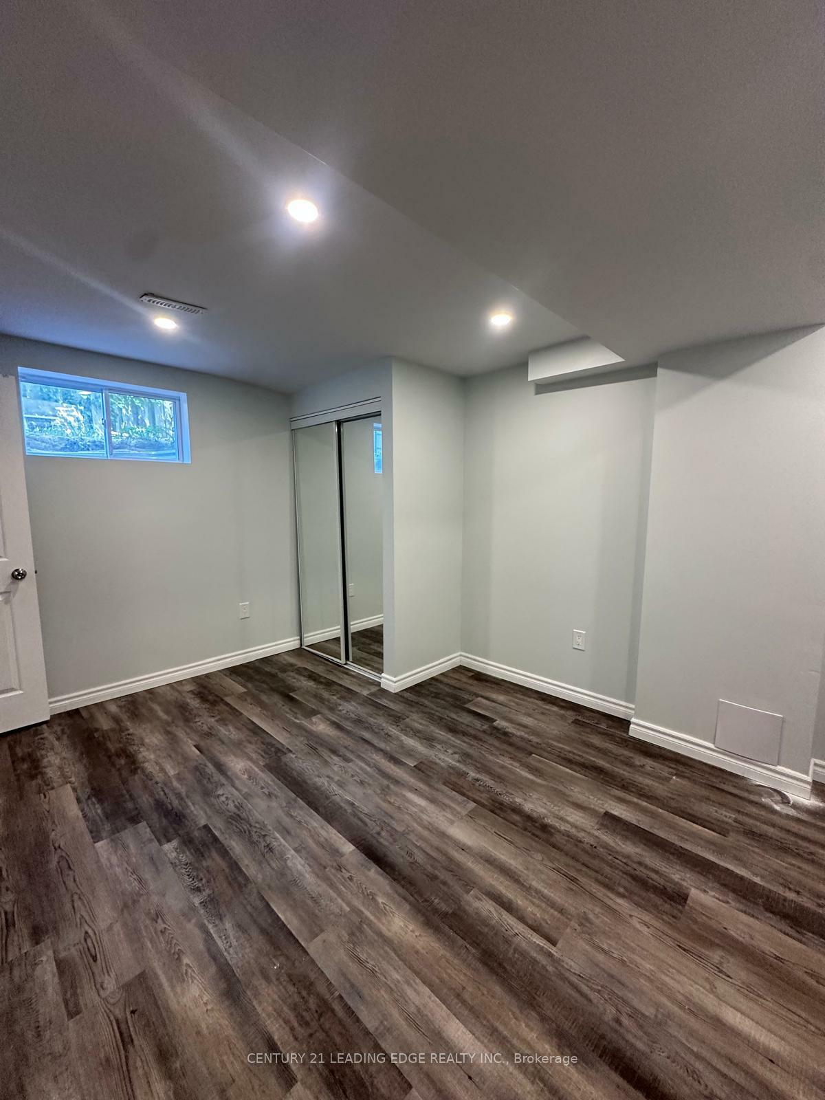Photo de la propriété: 1506 Reesor Court Bsmt ON L1X 2M9