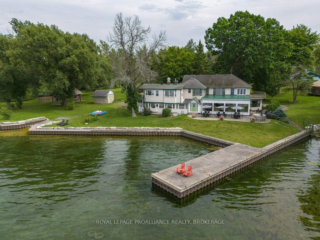 Property Photo: 89 Waldo'S Way Lane ON K0H 2Y0