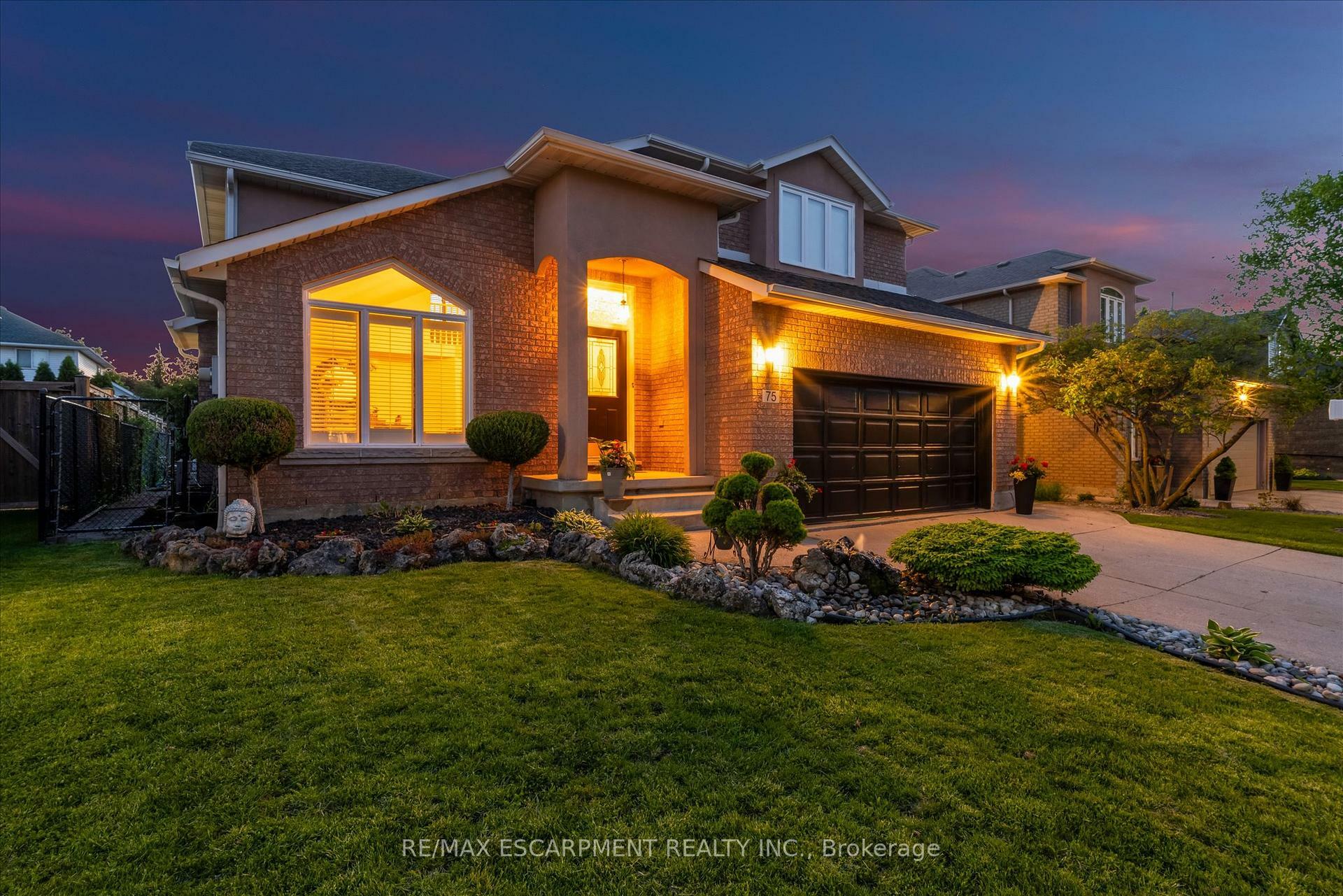 Photo de la propriété: 75 Gatestone Drive ON L8J 2T9