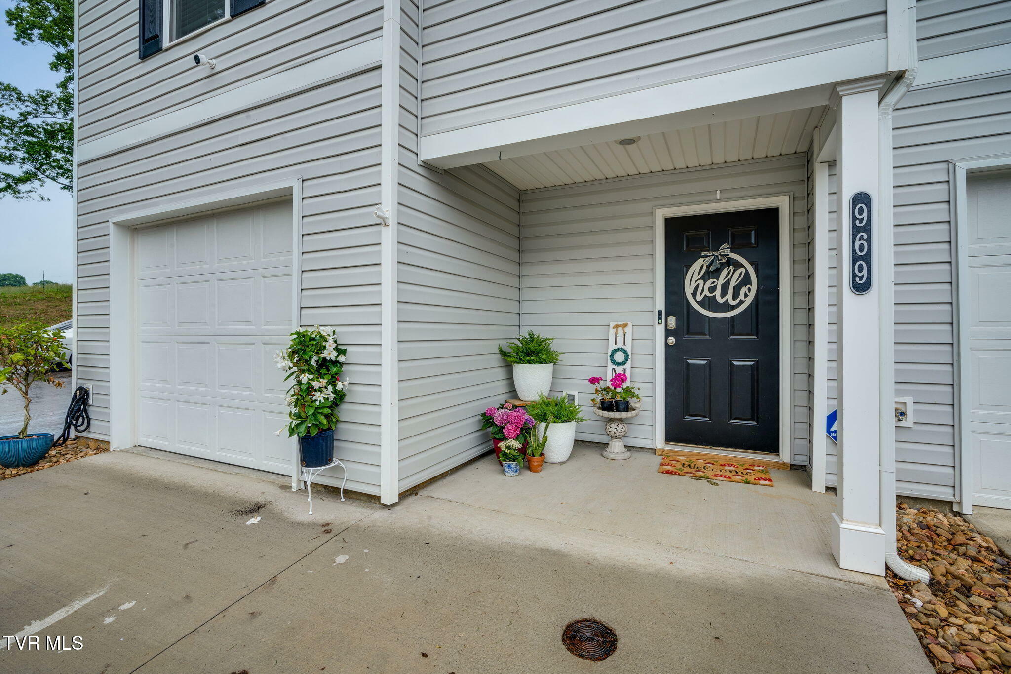Property Photo: 969 Lola Lane TN 37663