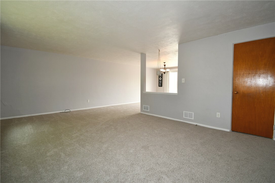 Property Photo: 341 Macassar Dr PA 15236
